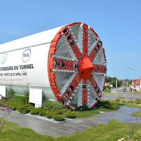 Sure By Western Calais Tunnel S/ Manche Coquelles