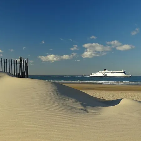 Hotel Sure By Western Calais Tunnel S/ Manche 2*