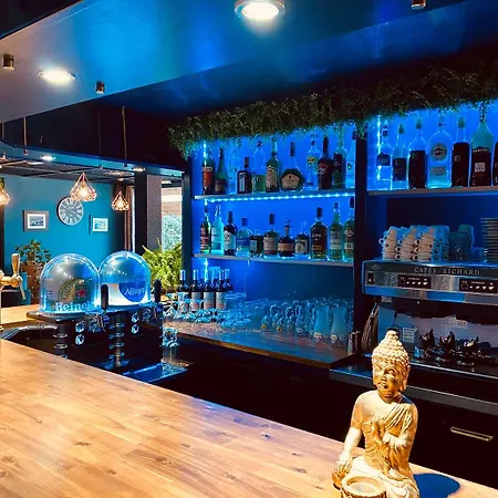Sure By Western Calais Tunnel S/ Manche Hotel 2*