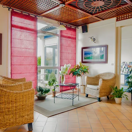 Hotel Sure By Western Calais Tunnel S/ Manche 2*