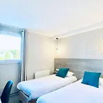 Otel Sure By Western Calais Tunnel S/ Manche Coquelles