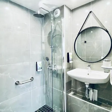 Sure By Western Calais Tunnel S/ Manche 콘켈