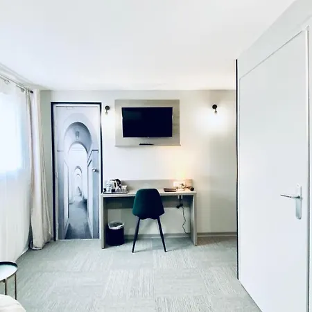 Sure By Western Calais Tunnel S/ Manche 2* 콘켈