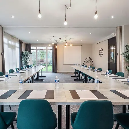 Sure By Western Calais Tunnel S/ Manche 호텔 2*