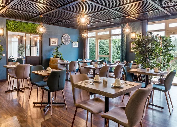 Sure By Western Calais Tunnel S/ Manche Hotel