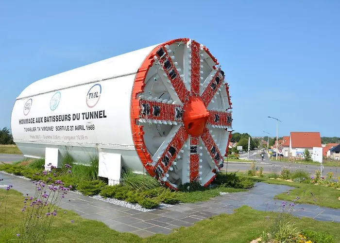 Sure By Western Calais Tunnel S/ Manche Coquelles