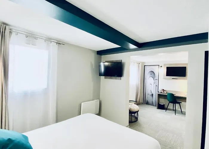 Sure By Western Calais Tunnel S/ Manche 2*