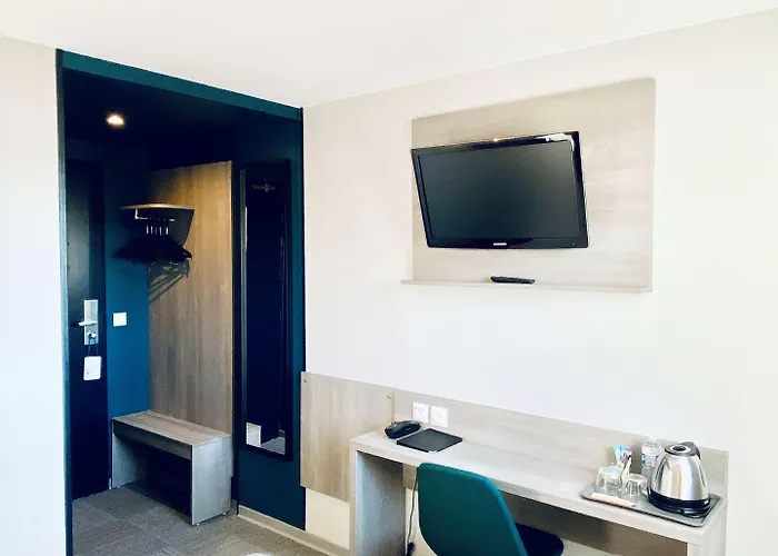 Sure By Western Calais Tunnel S/ Manche