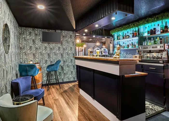 Sure By Western Calais Tunnel S/ Manche Hotel