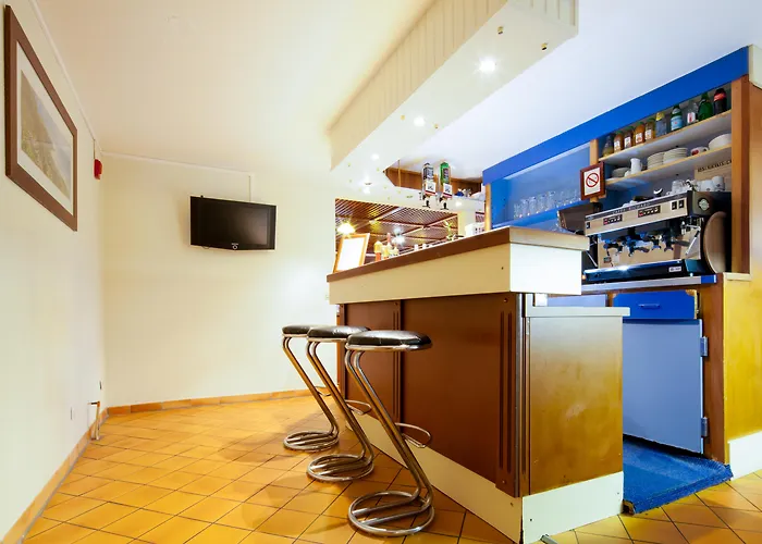 Hotel Sure By Western Calais Tunnel S/ Manche 2*