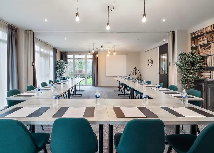 Sure By Western Calais Tunnel S/ Manche Hotel 2*