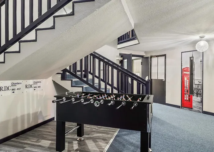 Sure By Western Calais Tunnel S/ Manche 2*